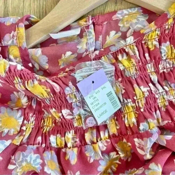 NWT Evsie Girls Floral Smocked Chest Bell Sleeve Blouse Size Large - Picture 7 of 10